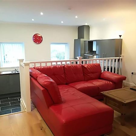 2 Bedroom Modern Apartment, Uplands, Swansea Kültér fotó
