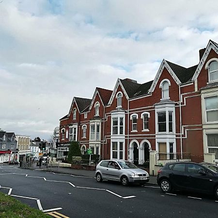 2 Bedroom Modern Apartment, Uplands, Swansea Kültér fotó