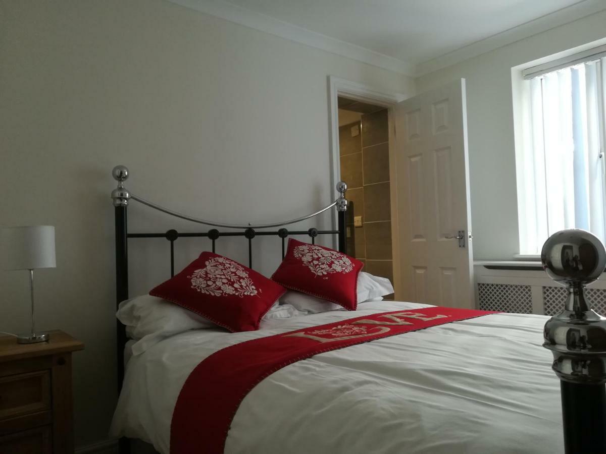 2 Bedroom Modern Apartment, Uplands, Swansea Kültér fotó